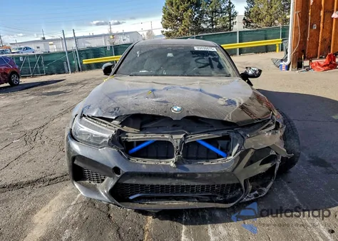 2019 BMW M5 z USA, uszkodzony, nr VIN WBSJF0C50KB448152